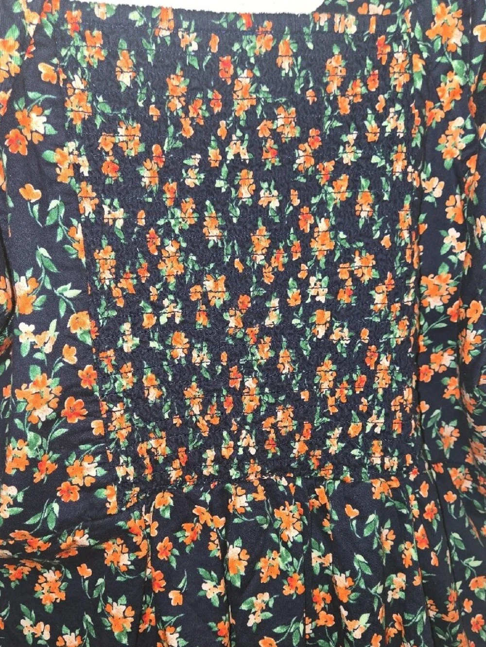 Old Navy Black Pufd Sleeve  Floral Blouse with smocked back sz XL
